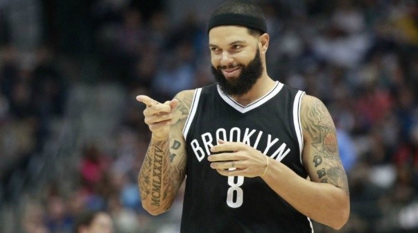 Deron Williams terminó de cobrar un contrato insólito