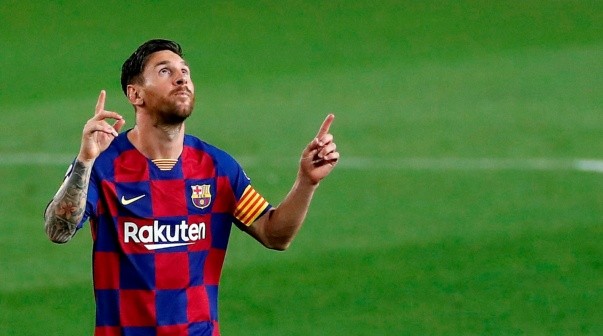Lionel Messi festeja su gol para Barcelona