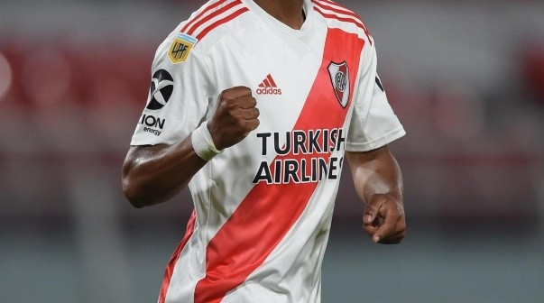 Se fue de River para jugar en el fútbol de Eslovaquia: Antes de debutar, decidió irse el defensor Luciano Vera