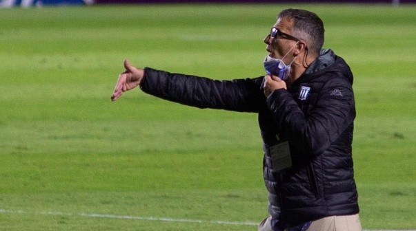 Pizzi se va de Racing