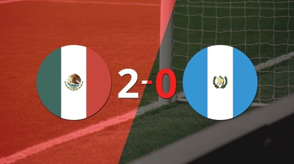 México derrotó 2-0 en casa a Guatemala