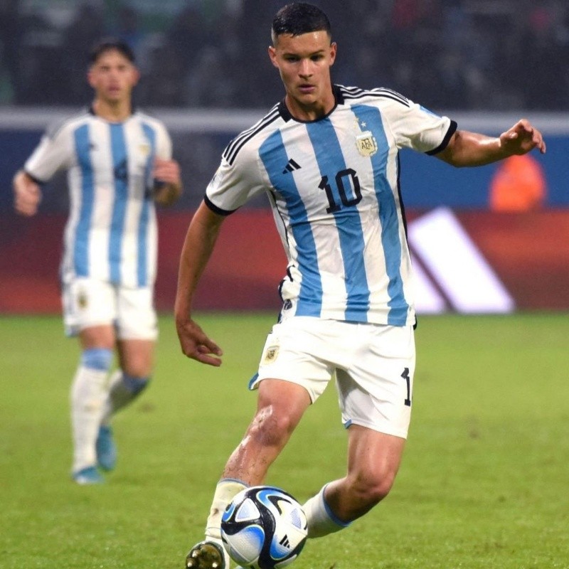 Carboni usó la 10 argentina en el Mundial Sub 20 Carboni usó la 10 argentina en el Mundial Sub 20