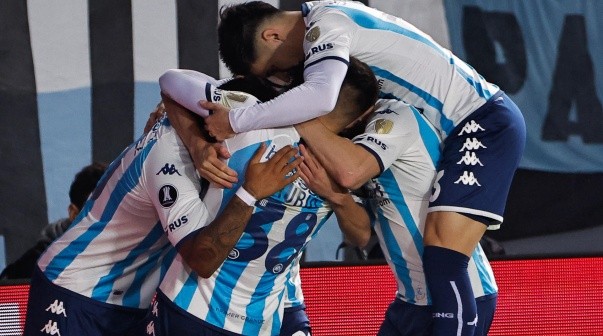 Tras la venta de Moreno, Racing se aseguró la continuidad de un referente