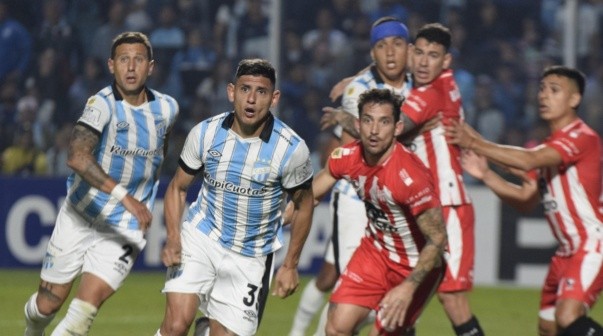 Atlético Tucumán e Insituto igualaron sin goles