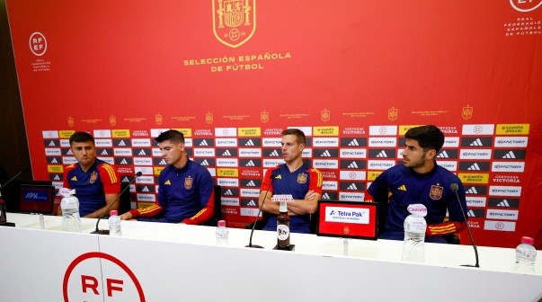 De la Fuente recibe el respaldo de sus jugadores