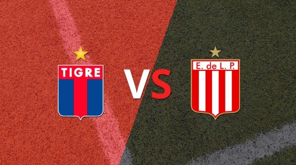 El segundo tiempo comienza sin goles entre Tigre y Estudiantes