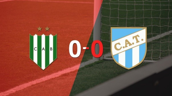 Sin muchas emociones, Banfield y Atlético Tucumán empataron 0-0