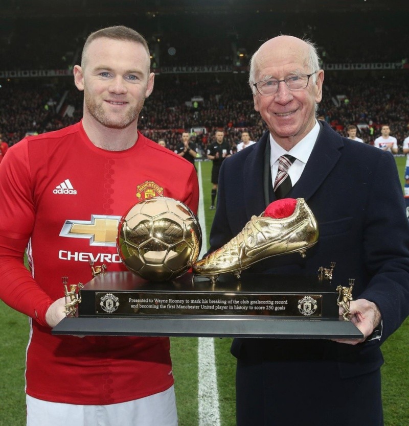 Wayne Rooney, reconocimiento a los 250 goles en Manchester United Wayne Rooney, reconocimiento a los 250 goles en Manchester United