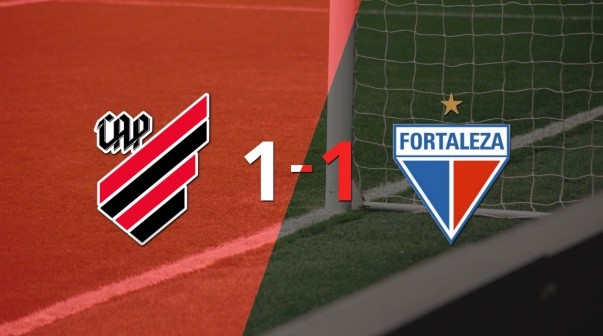 Athletico Paranaense y Fortaleza se reparten los puntos y empatan 1-1