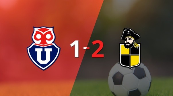 Coquimbo Unido gana 2-1 a Universidad de Chile con doblete de Rodrigo Holgado