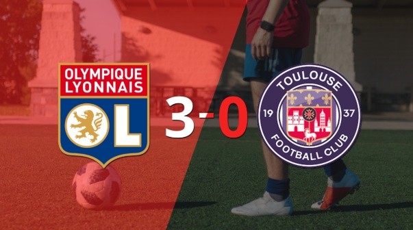 Con triplete y gran actuación de Alexandre Lacazette, Olympique Lyon goleó a Toulouse