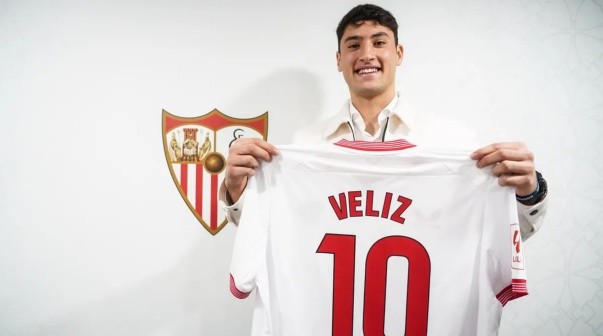 Alejo Véliz llegó a Sevilla.