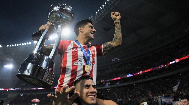 La contundente frase de Enzo Pérez por el título de Estudiantes: 