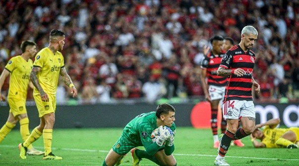 Peñarol le dio un golpazo a Flamengo por la Copa Libertadores