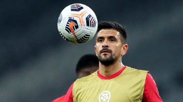 Lucho González asumió como DT de un inesperado equipo: