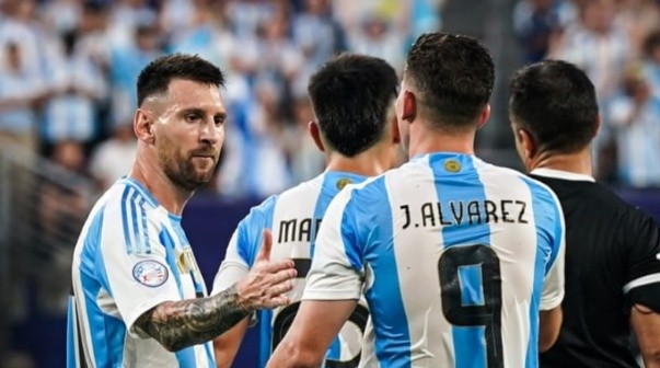 Un campeón del Mundo no vuelve al fútbol argentino: 