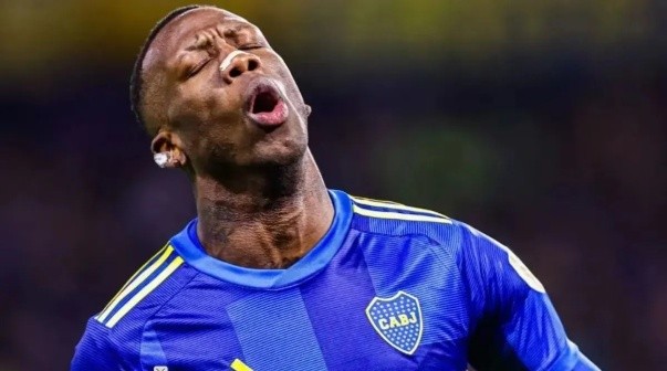 Preocupación para Herrón en Boca: Se confirmó la lesión de Luis Advíncula