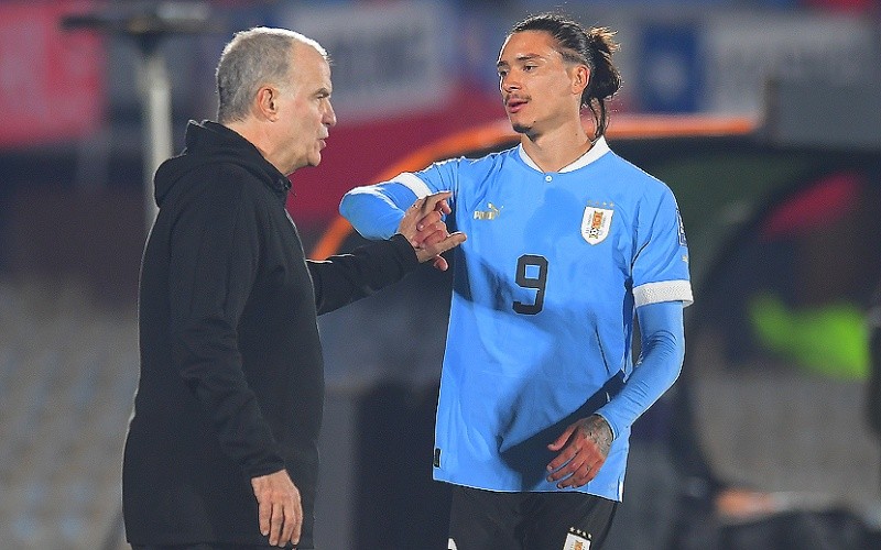 Darwin Núñez fue sancionado por 3 partidos en la Selección de Uruguay de Bielsa Darwin Núñez fue sancionado por 3 partidos en la Selección de Uruguay de Bielsa