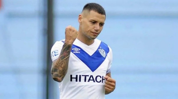 Mauro Zárate disparó y le respondió a los hinchas de Vélez: 