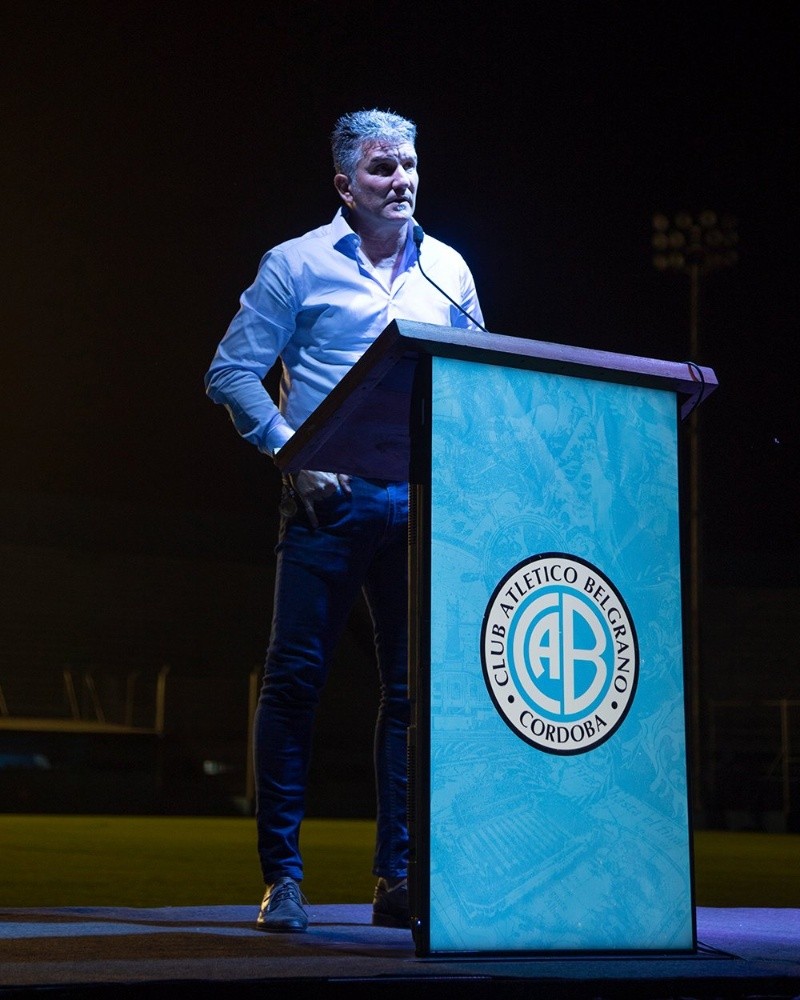 Luis Artime, presidente de Belgrano, habló sobre los dichos del DT Walter Erviti. Luis Artime, presidente de Belgrano, habló sobre los dichos del DT Walter Erviti.