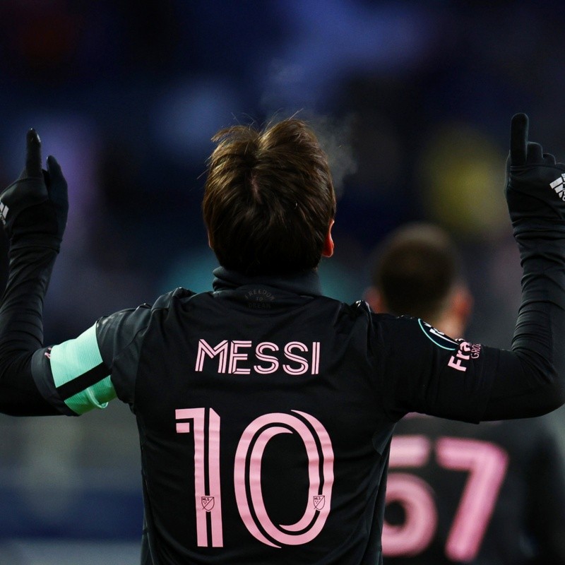 ¡Escándalo! Le pidió un autógrafo a Messi en Inter Miami y fue sancionado. ¡Escándalo! Le pidió un autógrafo a Messi en Inter Miami y fue sancionado.