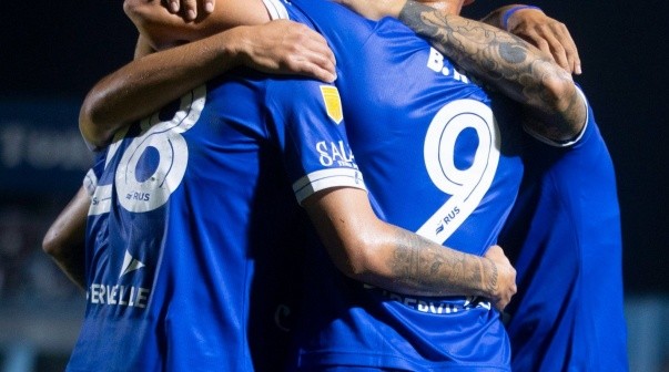 Vélez se lo dio vuelta a Atlético Tucumán como visitante por 2-1