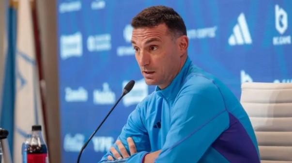 Scaloni también eligió al mejor entre Messi y Maradona: 