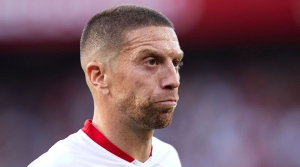 Papu Gómez se mostró en un inesperado equipo y prepara su vuelta al fútbol