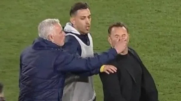 La insólita sanción a Mourinho por agarrarle la nariz al DT rival