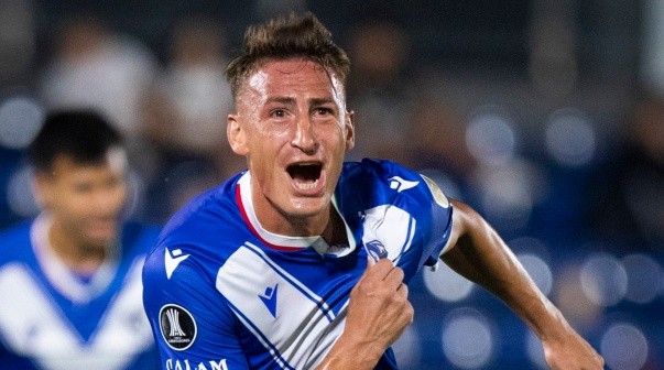 Barros Schelotto le ganó la pulseada a Palermo, y Vélez goleó a Olimpia en Paraguay