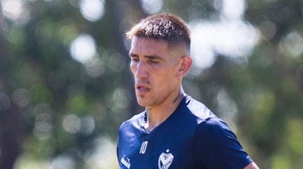 Tras las especulaciones, Centurión fue presentado como refuerzo de su nuevo equipo