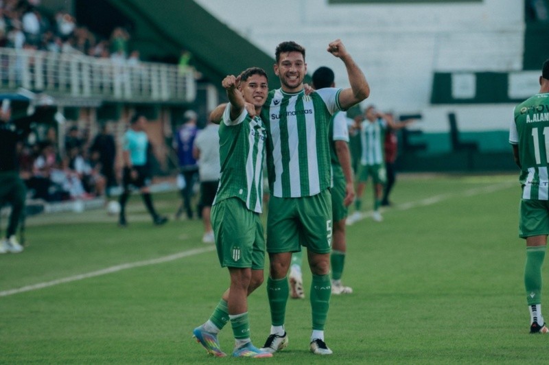 Central Córdoba no pudo con Banfield y no clasificó a Playoffs de la Liga Profesional Central Córdoba no pudo con Banfield y no clasificó a Playoffs de la Liga Profesional
