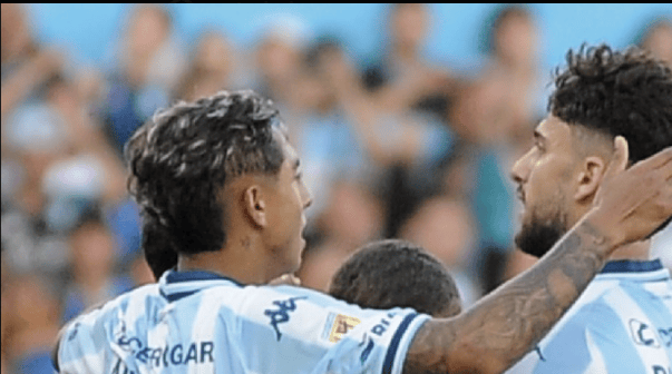 Racing le ganó a Newell's con uno menos y lo eliminó de los playoffs