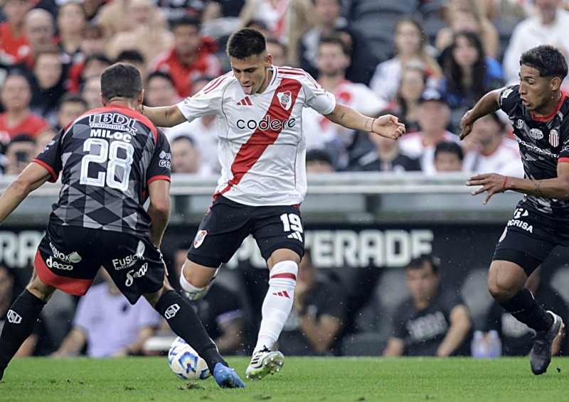 River - Barracas Central: se confirmaron los árbitros principales para el PlayOff