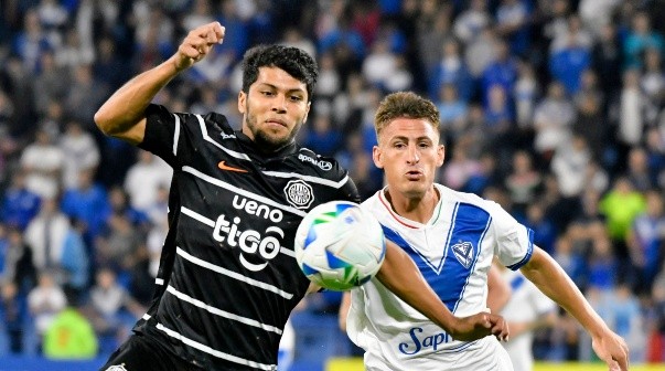 A Vélez se le escapó sobre el final ante Olimpia en Copa Libertadores