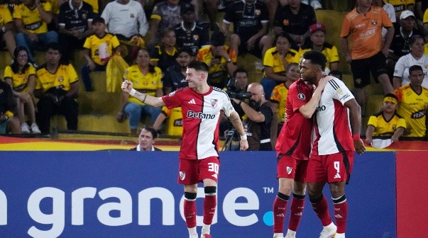 FBL-LIBERTADORES-BARCELONA-RIVER PLATE