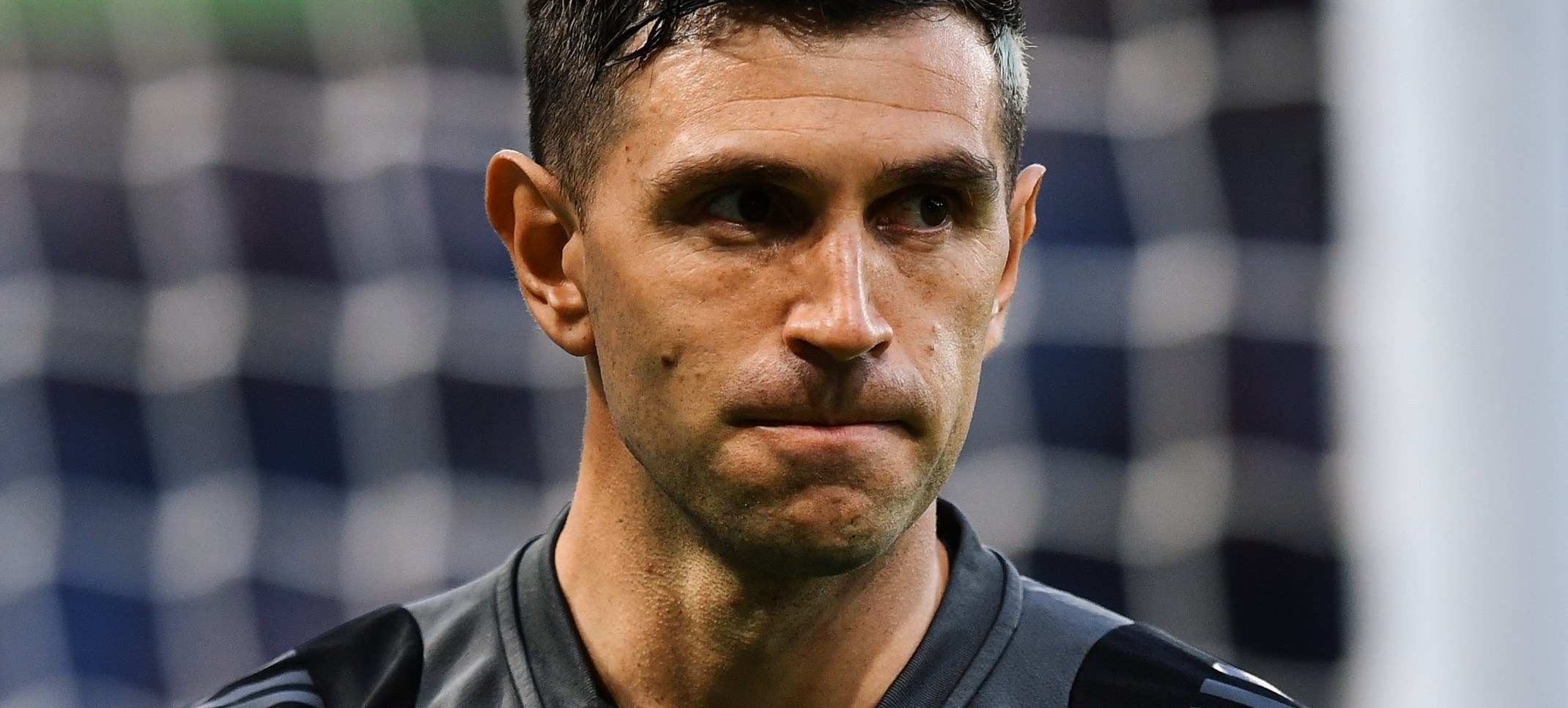 Bombazo: El reemplazo del 'Dibu' Martínez por el que Aston Villa iría a la carga