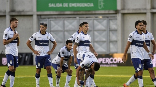 Gimnasia quedó eliminado de la Copa Argentina contra un equipo de la Primera C