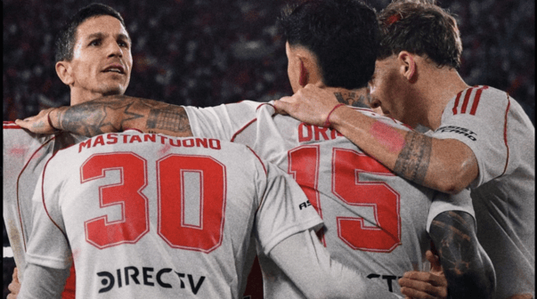 River goleó a Barracas Central y se clasificó a cuartos de final del Torneo Apertura